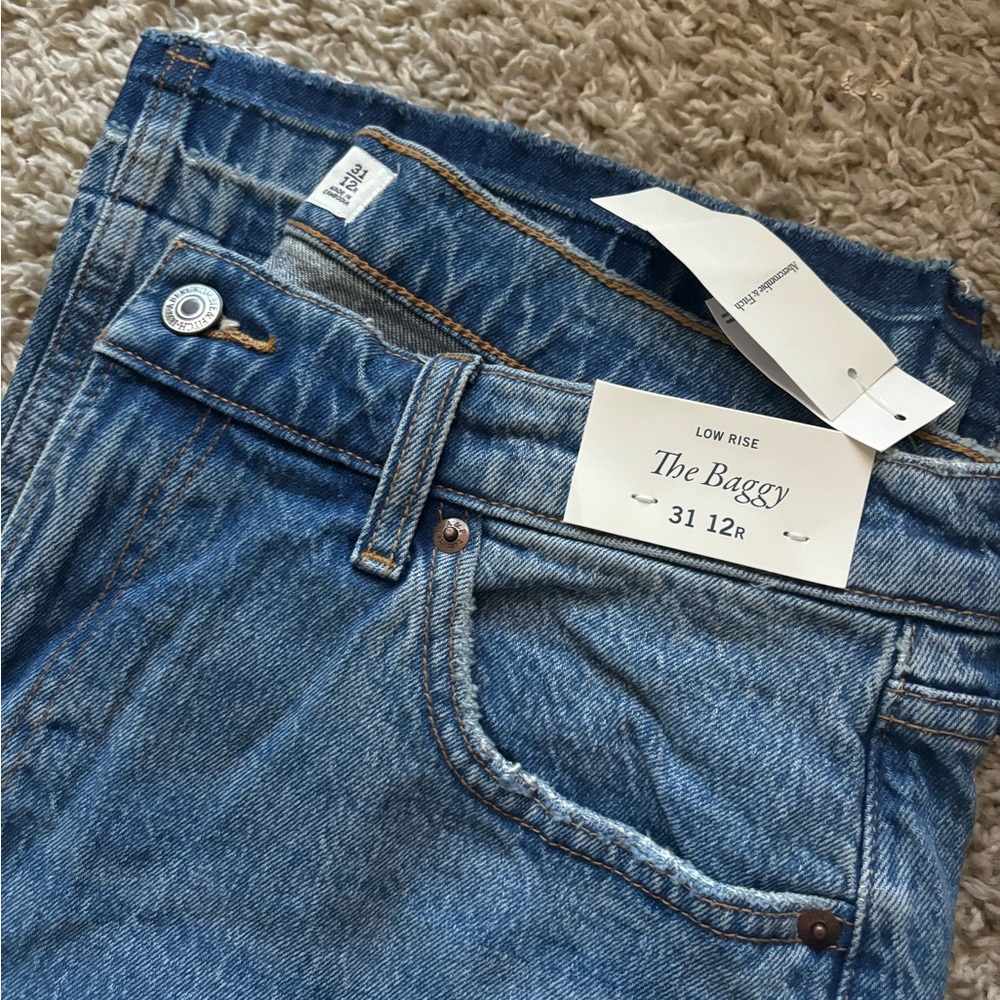 Abercrombie & Fitch low rise baggy